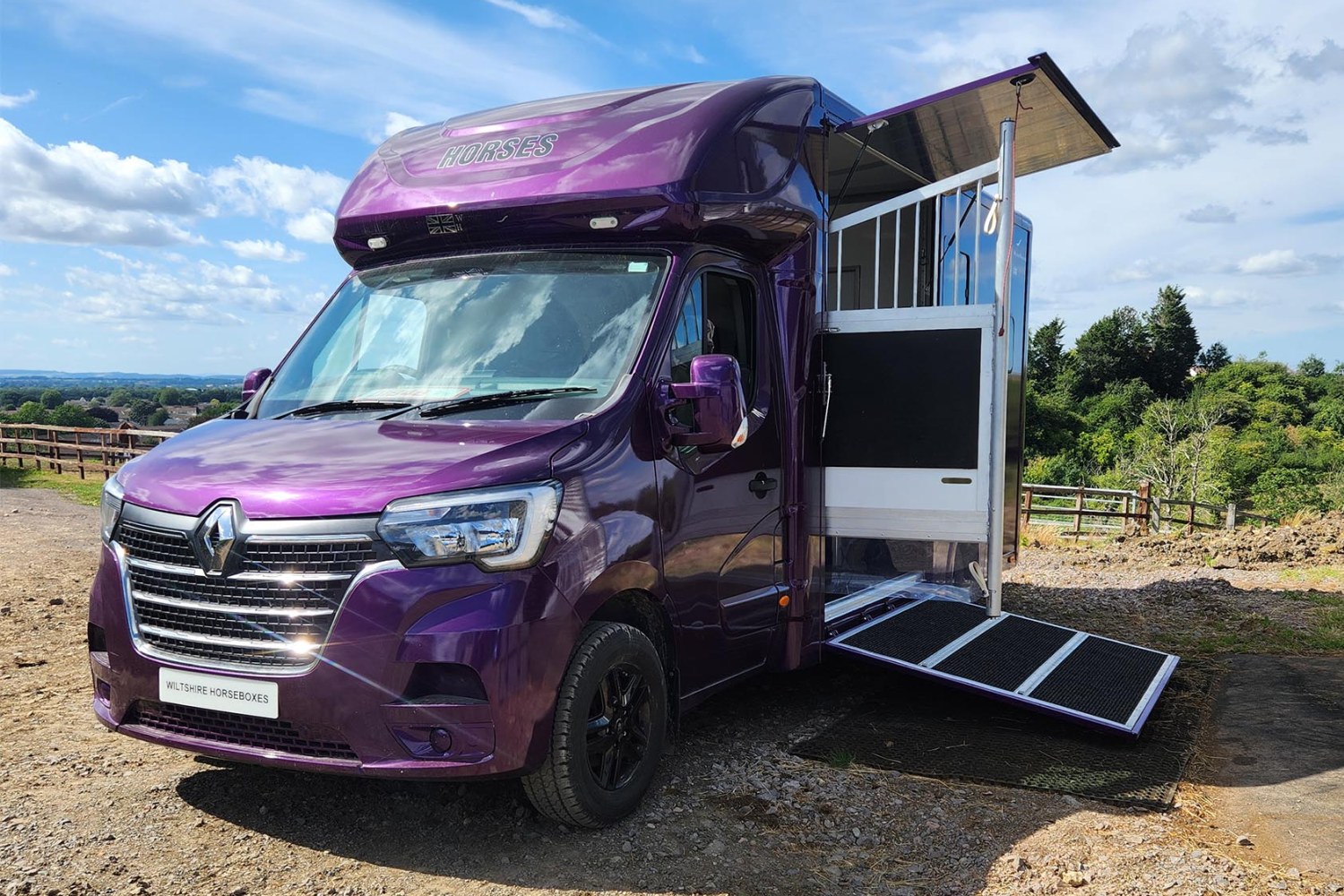 Wiltshire Horseboxes by Tony Bolwell Horseboxes For Sale or to Hire